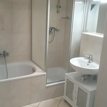 Lumini Apartment